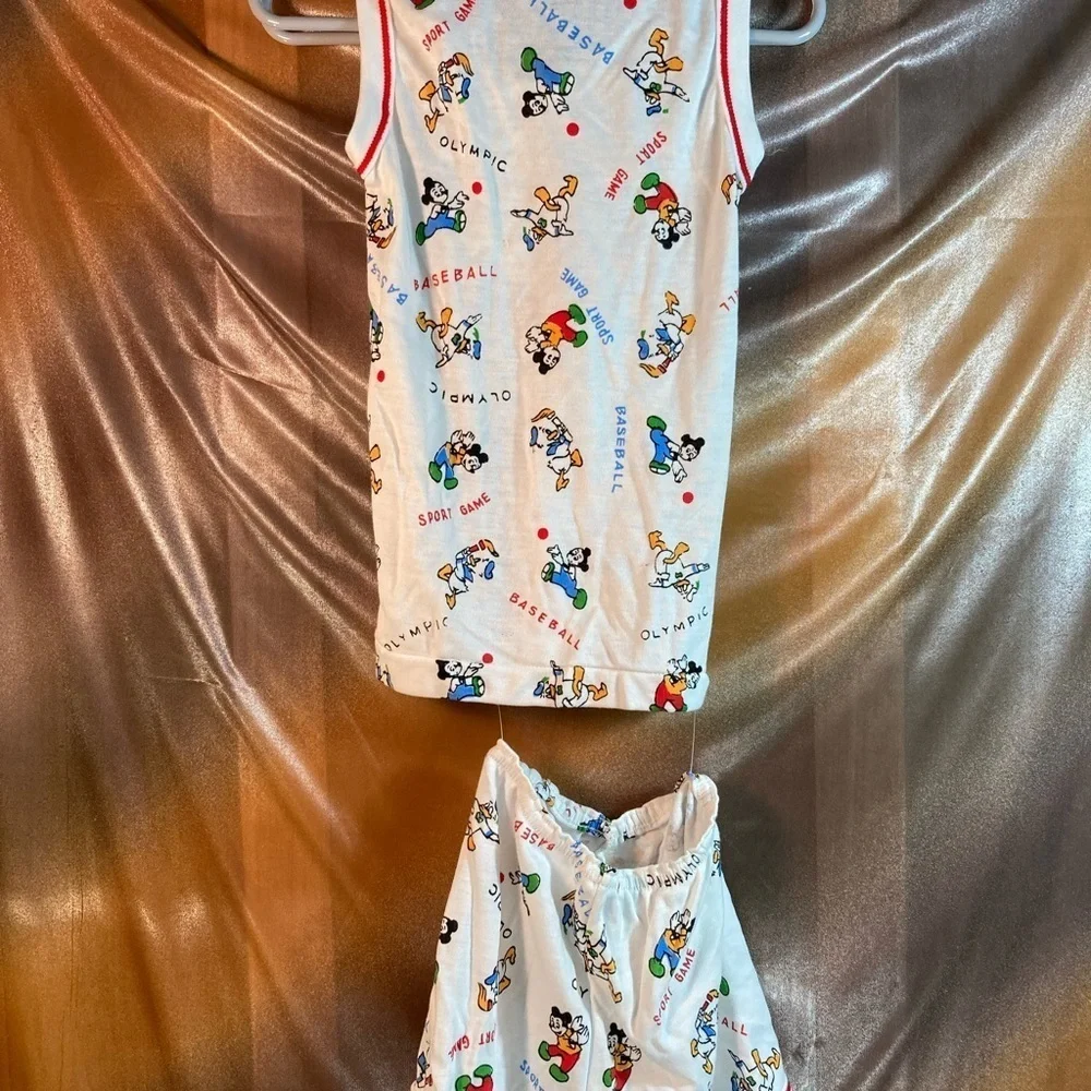 Vintage 80’s bootleg Disney NWOT 18-24m with‎ shorts. 22” chest.  150
